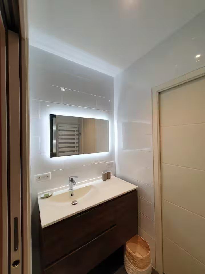 Salle d'eau des chambres 2 et 3 — le lavabo