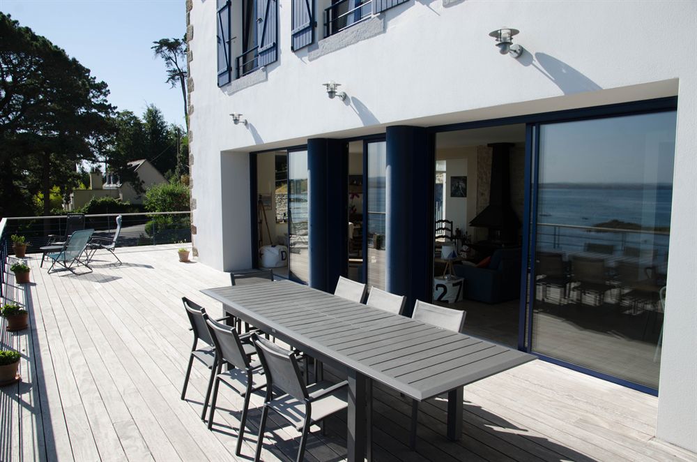 La terrasse au soleil